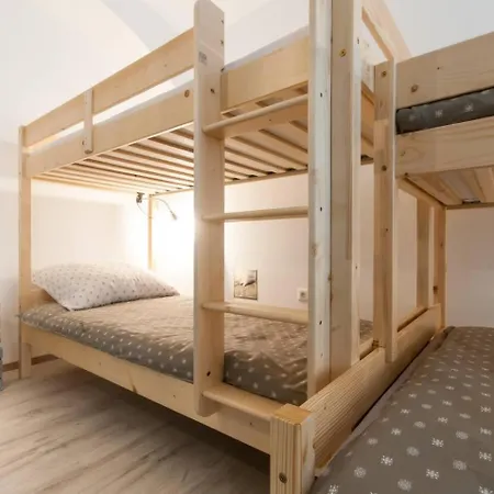 The Maze Apartment