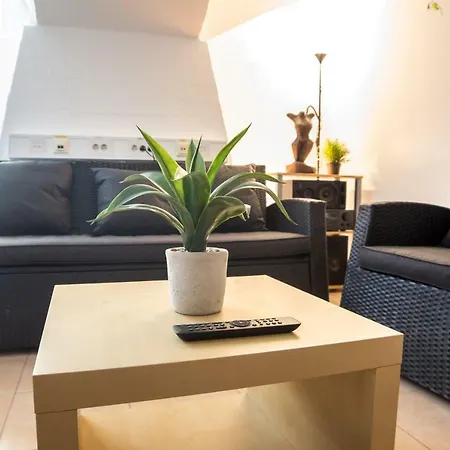 The Maze Apartment