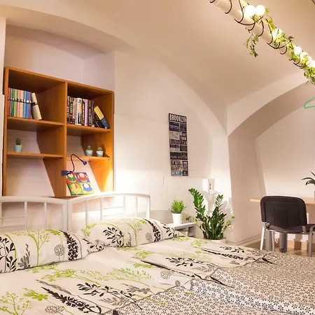 The Maze Apartman *