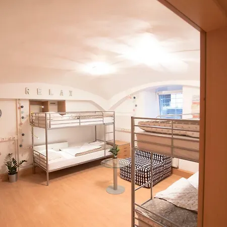 The Maze Apartment *